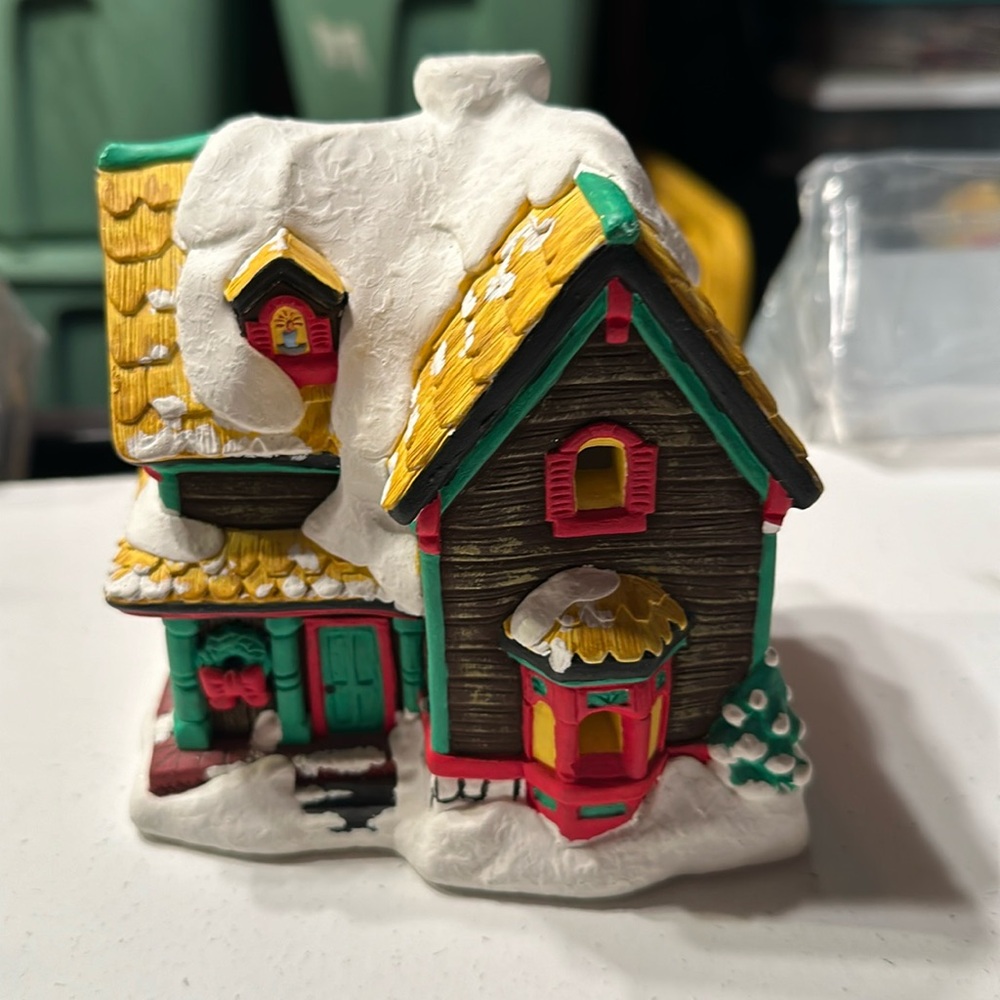 Vintage Wee Crafts Christmas village lighted farm house